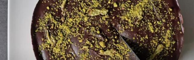 Dok drugi beže iz Dubaija, vi ga prizovite kod vas! Ova torta je bolja i od čuvene čokolade! Uz to je i posna