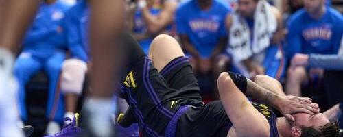 JEZIVE SCENE I TEŠKA POVREDA LUKE DONČIĆA: Slovenac je odjednom zaustavio akciju, pao na parket i uhvatio se za glavu