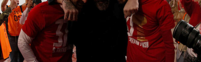 Tresla se svlačionica Crvene zvezde: Stanković uleteo, pogledajte šta se desilo (VIDEO)