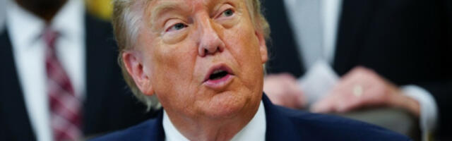 Трамп: Комунизам је највећа претња Америци