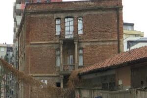 Приштина буџетом предвидела обнову куће нацистичког сарадника Џафера Дева
