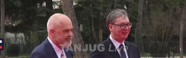 Vučić u Tirani, stigao na Regionalni samit o planu rasta za Zapadni Balkan!