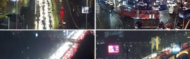 Mostovi STOJE, Slavija parasilana, tramvaji i trole NE IDU, Autokomanda UZNEMIRUJUĆE... Pakao u BGD saobraćaju