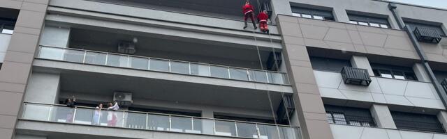 Fazi Mraz donosi prazničnu radost malim pacijentima u leskovačkoj bolnici