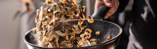 Slavsko predjelo spremno za 15 minuta: Salata sa pečurkama i prazilukom - oduševiće sve goste