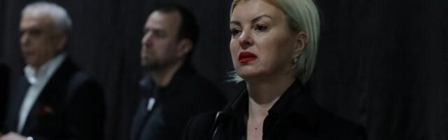 "Mog sina je Bog spasao, a druga beba je umrla": Pevačica podelila potresnu poruku