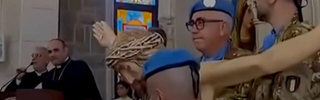 Италијански мировњаци исправили неправду: нова статуа Исуса постављена у либанском селу Дебел