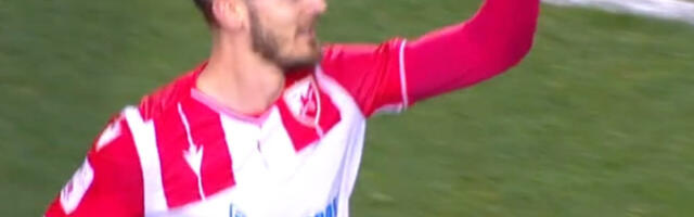 Mirko Ivanić postao najtrofejniji igrač u istoriji Crvene zvezde