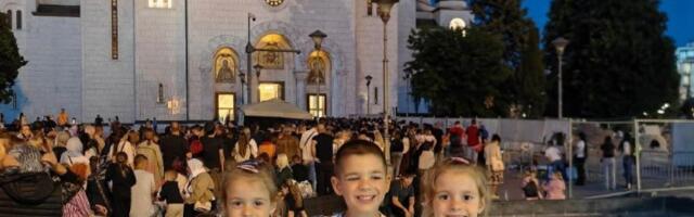 Nosila sam Pojas Presvete Bogorodice dok sam se molila da dobijem decu: Dirljiva priča Marije iz Požege koja je dobila trojke (FOTO)