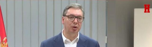''MALO MI JE TO ZABAVNO, KAKO SEBE POLITIČKI UBIJAJU'' Predsednik Vučić o lažima opozicije