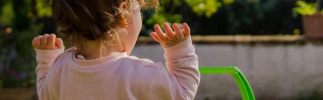 HITNO UPOZORENJE MINISTARSTVA! Ovaj popularni proizvod za dvorište OPASAN PO ŽIVOT dece: Ako ga imate, odmah ga UKLONITE!