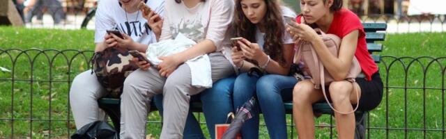 Norveška planira zabranu društvenih mreža za mlađe od 16 godina