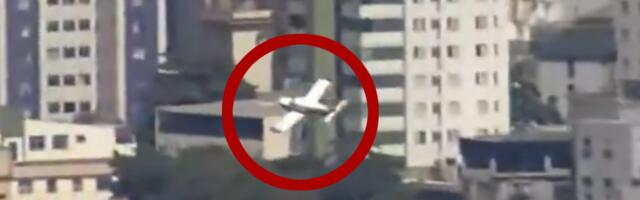 AVION SE ZAKUCAO DIREKTNO U ZGRADU! Stravičan snimak, letelica se zarila u krov trospratnice u Brazilu, ima mrtvih! (VIDEO)
