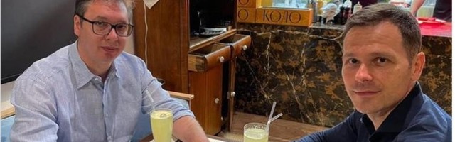 PREDSEDNIK VUČIĆ I SINIŠA MALI IZAŠLI NA PIĆE! Evo i šta piju i ko plaća račun!