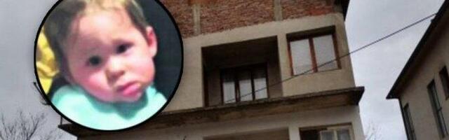 RODITELJI OPEČENOG DEČAKA TRAŽE DA BUDU PUŠTENI NA SLOBODU: Iako je to prvobitno planirano mališan neće biti sahranjen u Nišu