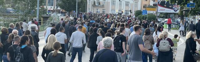 (FOTO) Iskopani rovovi: Blokaderi iz Užica odjavili opoziciju