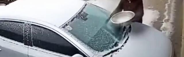 Žena odlučila da brzo odledi šoferšajbnu: Pogledajte šta se dogodilo, imamo snimak!