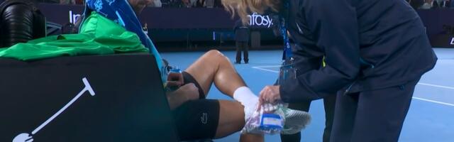 Alarm u Melburnu: Đoković tražio pomoć lekara i uopšte ne deluje dobro!