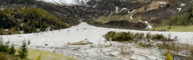 Глечери у аустријским Алпима се смањују и распадају