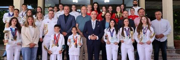 NASTAVLJENA DONATORSKA MISIJA KORPORACIJE IZ KRUŠEVCA: Trayal sport – garancija uspeha I vrhunskih rezultata u zemlji i svetu