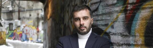 Princ na belom konju opozicije ili ubačeni element - Savo Manojlović je čovek o kojem priča cela Srbija