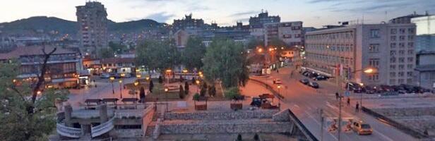 Pozorište uz džins i mantije