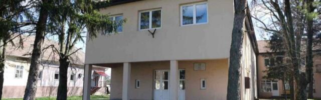 POTPUNO OBNOVLjEN DOM KULTURE U RAVNOM TOPOLOVCU: Renoviranje iznosilo oko 11 miliona dinara