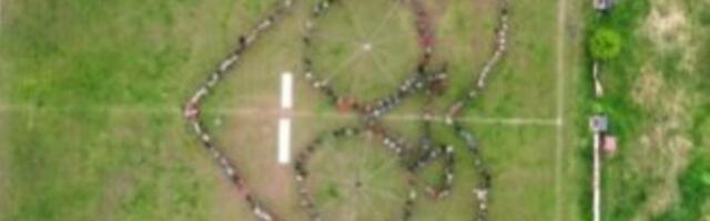 Bicikl u srcu i pumpanje: Veličanstven performans u KG (FOTO, VIDEO)