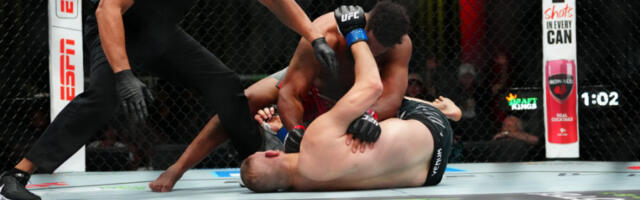 DRAMATIČAN MEČ NA MMA SCENI Hrvat prerano počeo da slavi, a onda doživeo brutalan nokaut