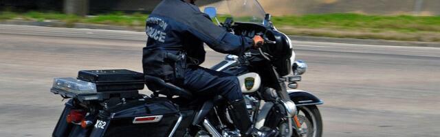 Policajci sa Halkidikija tražili mito od vozača u zamenu za brisanje saobraćajnih prekršaja