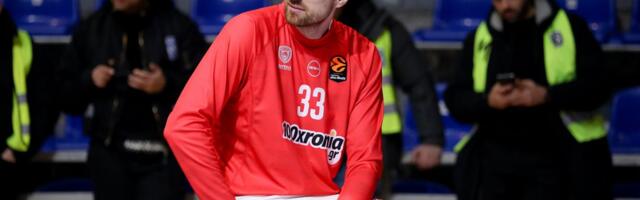 Šok za Olimpijakos: Milutinov polomio prst