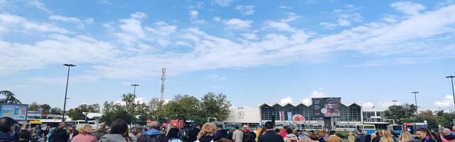 Komemorativna šetnja večeras u Novom Sadu