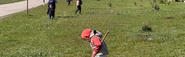 VIDEO: Ekološka akcija u Elemiru – uklonjen raznovrstan otpad sa pašnjaka