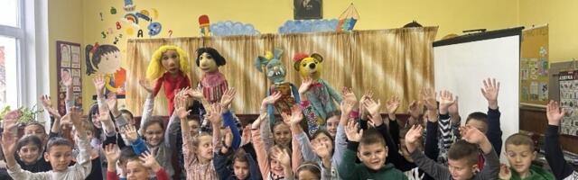 U Osnovnoj školi u Preljini odigrana predstava „Srećko“ lutkarskog pozorišta „Cvrčak“