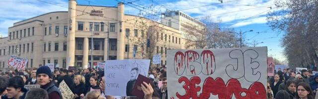 Studentkinju udario auto tokom blokade: Ogroman broj ljudi se skupio ispred Pravnog fakulteta (FOTO, VIDEO)