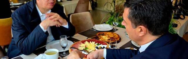 „Bio je nenadležan, sad je nebitan, majanje je bilo 1. marta“: Zašto (ne)naprednjački Niš nije primetio Vučića?