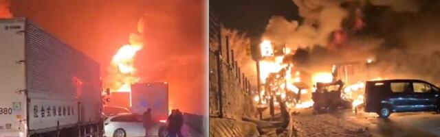 Horor na autoputu: U sudaru učestvovalo 50 automobila i kamiona - Ima mrtvih i povređenih!