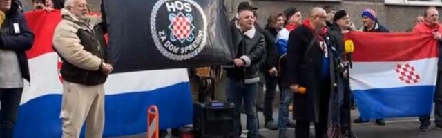 ORE SE TOMPSONOVE PESME I POKLIČ "ZA DOM SPREMNI": Desničari došli pred stan gradonačelnika Zagreba, policija zatvorila put i digla dronove (VIDEO)