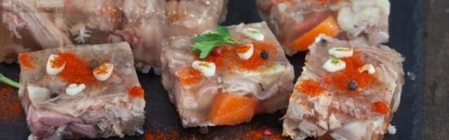 Zaboravite klasične pihtije: Verzija sa ćuretinom postaje hit praznične trpeze