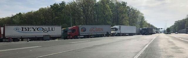 Kamiondžije iz BiH najavili nove blokade graničnih prelaza, srpski čekaju sastanak sa Evropskom komisijom