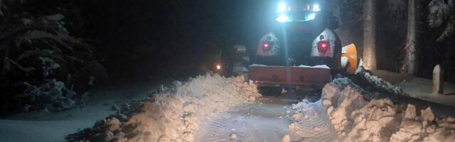 U Hrvatskoj palo 80 cm snega: "Situacija se ne poboljšava, stalno se vrtimo u krug"