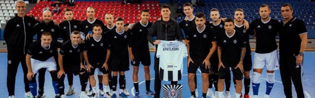 Vanja Dragojević posetio futsalere Partizana pred odlazak na okupljanje U21 reprezentacije