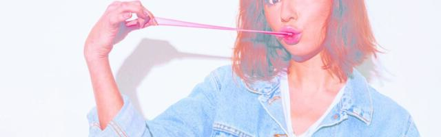 Srpske tinejdžerke bukvalno jedu same sebe!  Završavaju na infuziji, a stručnjaci upozoravaju na sve opasnosti ove dijete