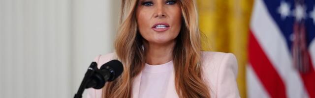 Melanija Tramp odala počast majkama vojnika, podsetila na poginule u sukobu sa Iranom
