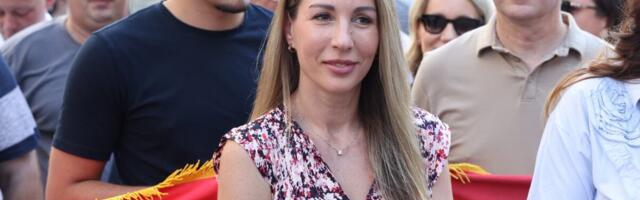 "ŽELIMO ŠTO MANJE PODELA I DIJALOG O RAZVOJU ZEMLJE" Dubravka Đedović Handanović na skupu 'Srbija, jedna porodica': Tu smo da čujemo ljude i budemo sa njima