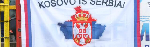 Larn se oglasio i ogradio od zastave "Kosovo je Srbija" na meču protiv Zvezde! /FOTO/
