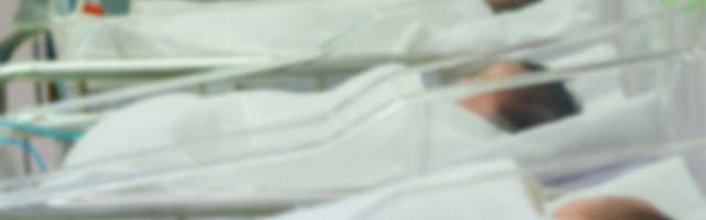 Dve tek rođene bebe pozitivne na koronavirus