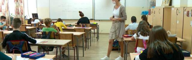 Tim za škole doneo odluku kako će se od ponedeljka odvijati nastava