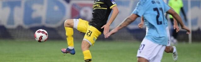 PUT KOJIM SE REĐE IDE: Vezni fudbaler poneo dres rivalskog kluba - ubuduće će nastupati u crveno-beloj sportskoj opremi! (VIDEO)