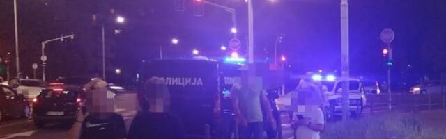 BRUTALNI OKRŠAJ NA NOVOM BEOGRADU! Mladić jedva izvukao živu glavu, pobegao u kladionicu DA SE SPASI - policija HITNO INTERVENISALA! (FOTO)